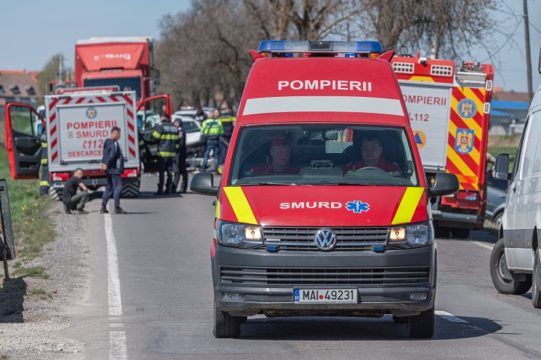 ​Naponta négy személy hal meg közúti balesetben Romániában, listavezető az ország uniós összevetésben