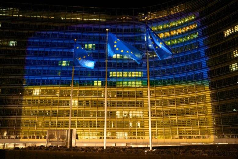 Az uniós tagállamok megállapodtak abban, hogy a befagyasztott orosz pénzekből származó nyereséget Ukrajna kapja meg
