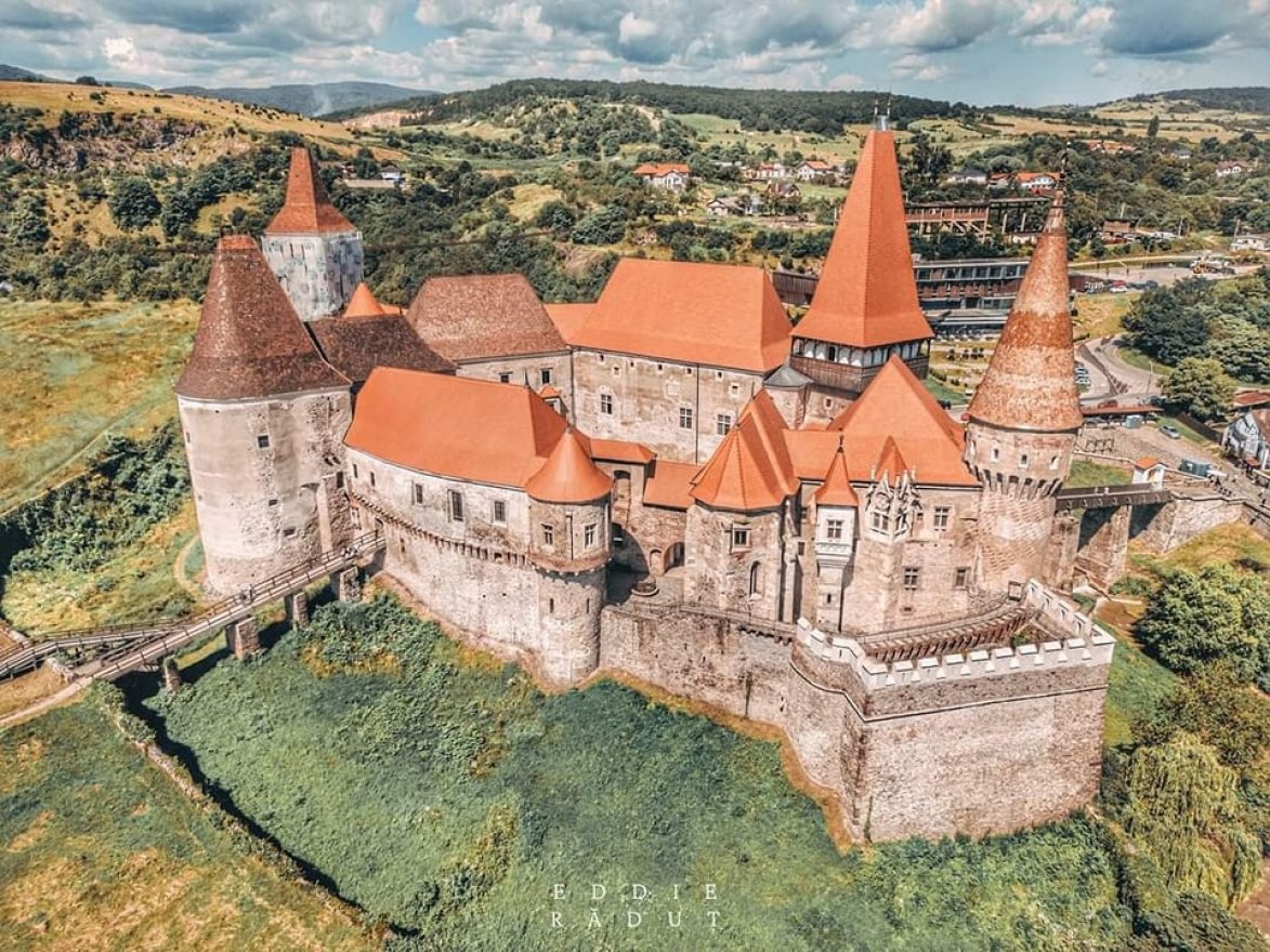 Az erdélyi épített örökség nyomában: elindult a kulturális turizmust népszerűsítő, 12 útvonalat ajánló multimédiás platform