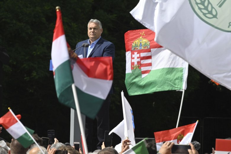Orbán Viktor a Békemeneten: nem fogunk hadba lépni, a kárpátaljai magyarok sorsa hamarosan jobbra fordul